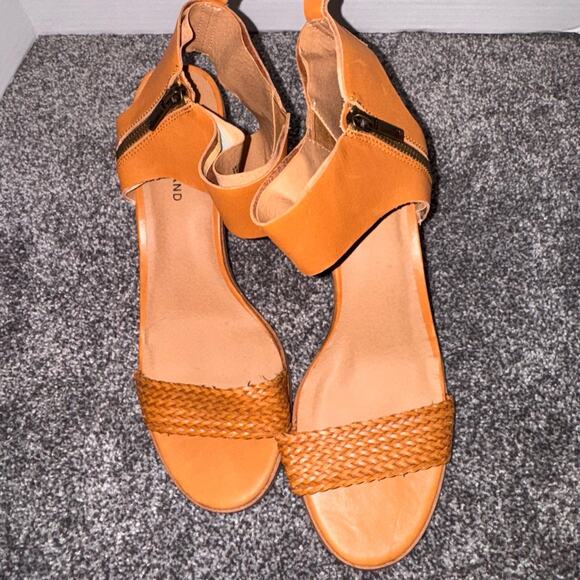 Lucky Brand Women's Brown Heel‎ - Picture 3 of 6